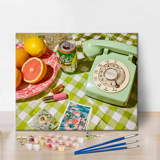 Szczegóły zestawu Telefon retro – malowanie po numerach - wysokiej jakości płótno i farby akrylowe