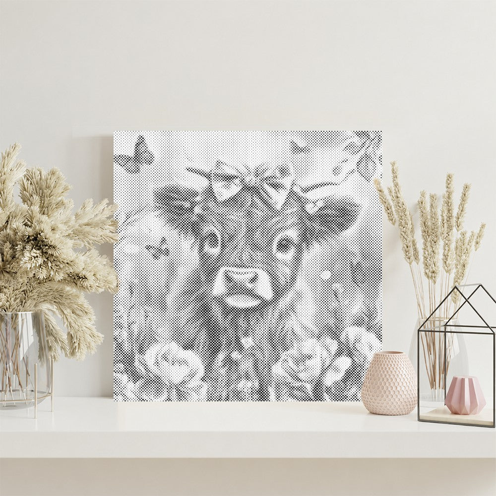 Adorable Highland Calf with Flowers - Malowanie kropkami